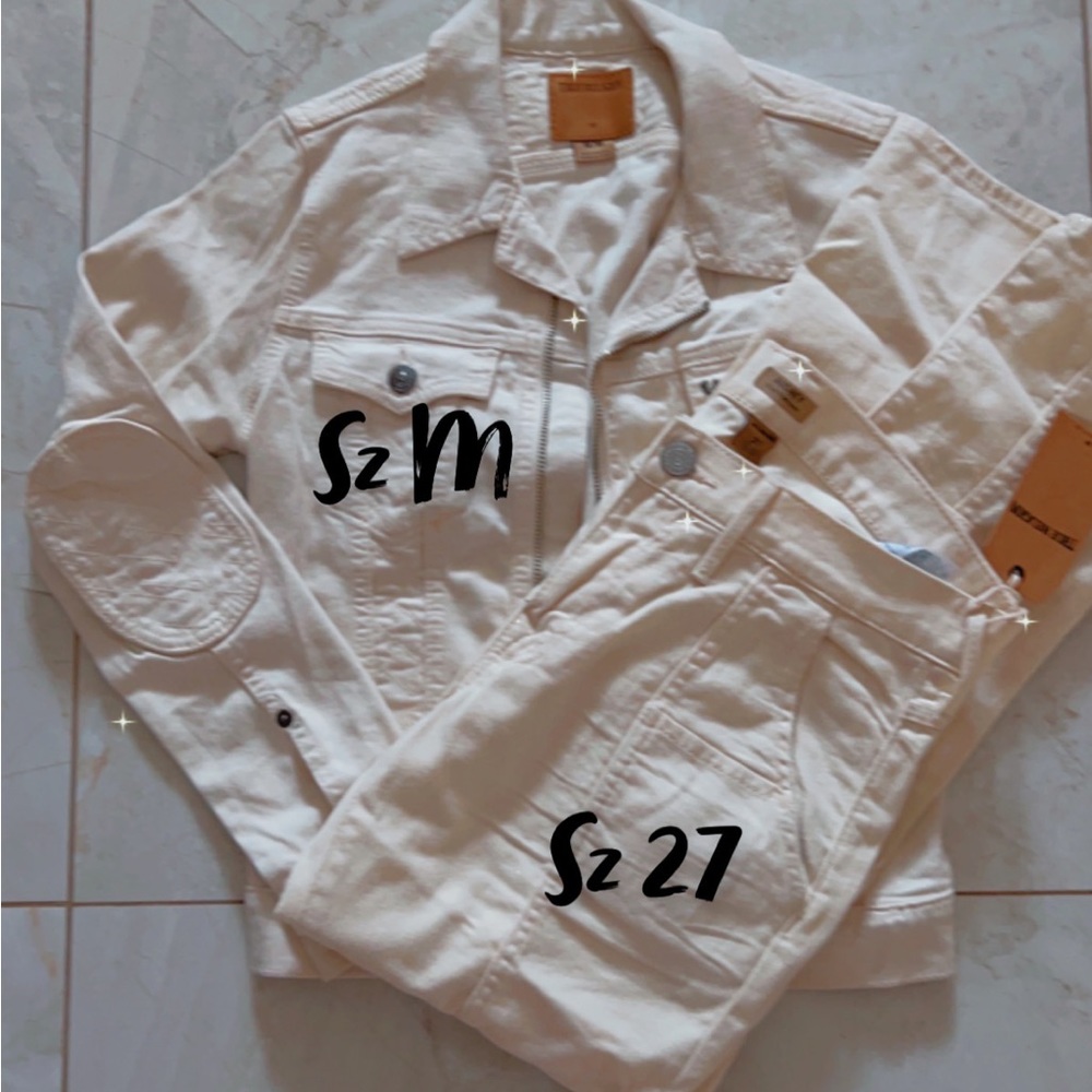 True Religion Jean Set
